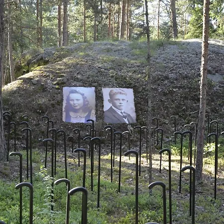 Nestor & Restaurant Back Pocket 4*