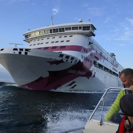 Отель Nestor & Restaurant Back Pocket Korpo