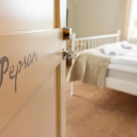 Nestor & Restaurant Back Pocket Отель Korpo