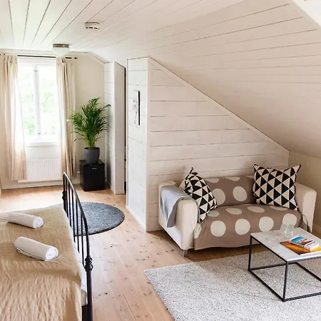 Nestor & Restaurant Back Pocket Отель 4*