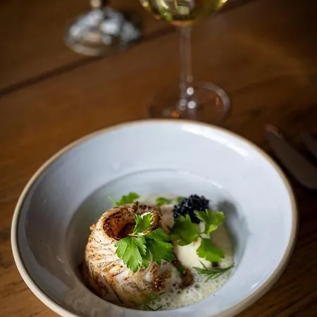 Nestor & Restaurant Back Pocket Отель